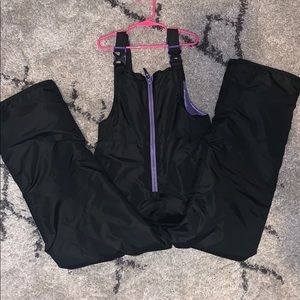 Girls snow pants, wore once. Size 10/12